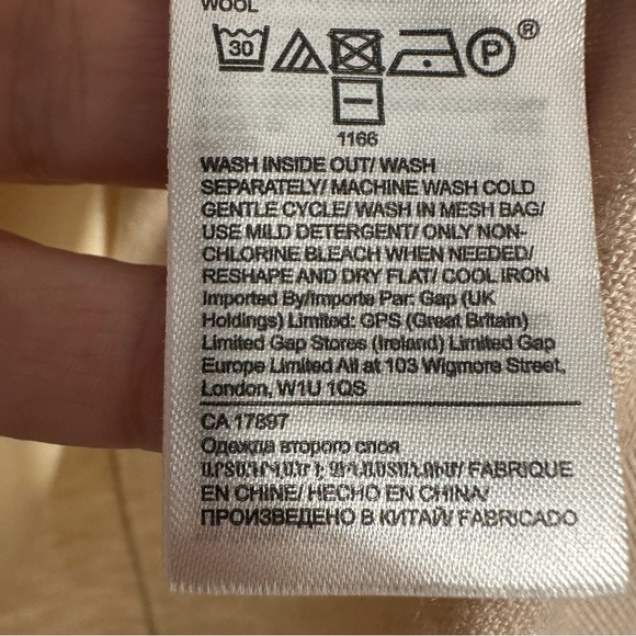 Banana Republic colorblock merino sweater, Small, neutral, fall, office, classic - Picture 7 of 10